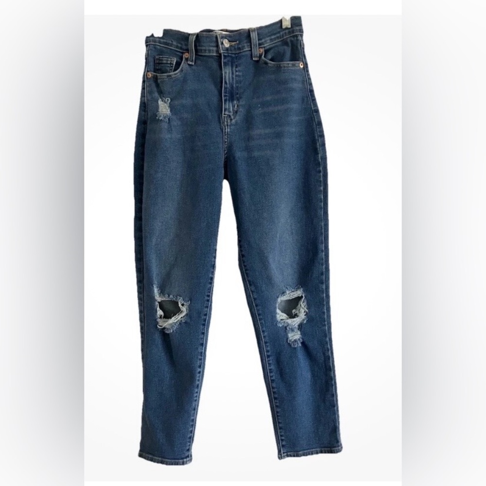 Levi's Signature Gold High Waisted Mom Jean Women's W26 (2) Medium Stretch Blue